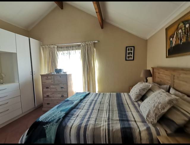 2 BEDROOM TOWNHOUSE FOR SALE IN BASSONIA